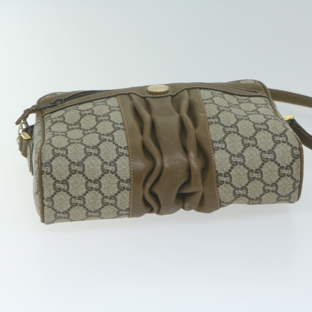 GUCCI GG Plus Supreme Shoulder Bag PVC Beige Auth ep3065