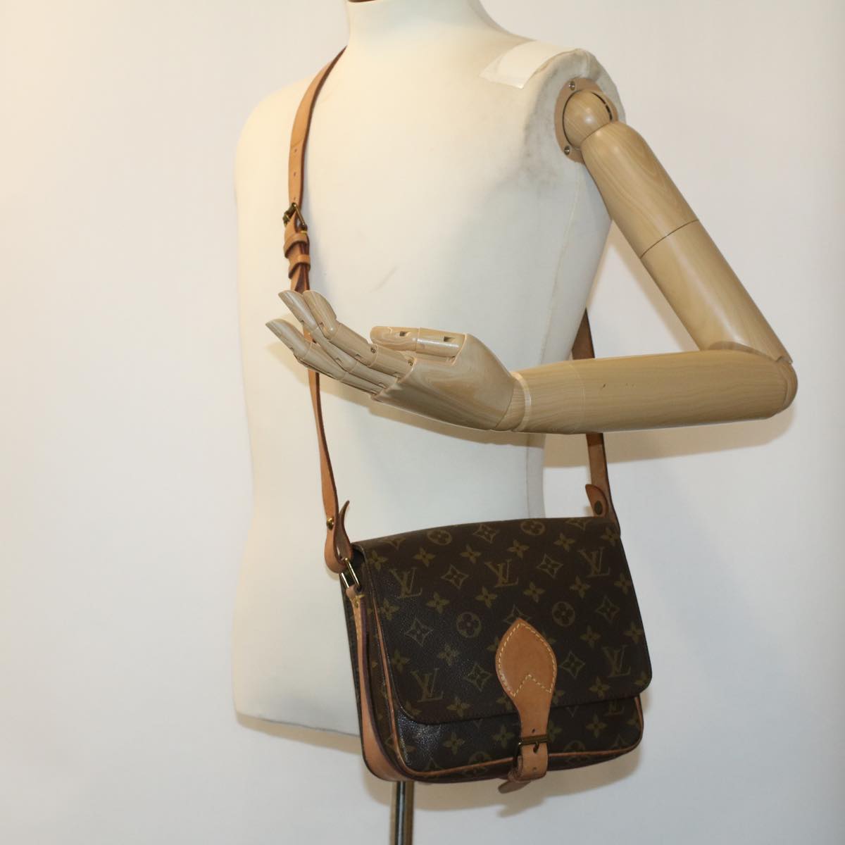 LOUIS VUITTON Monogram Cartouchiere MM Shoulder Bag M51253 LV Auth ep365