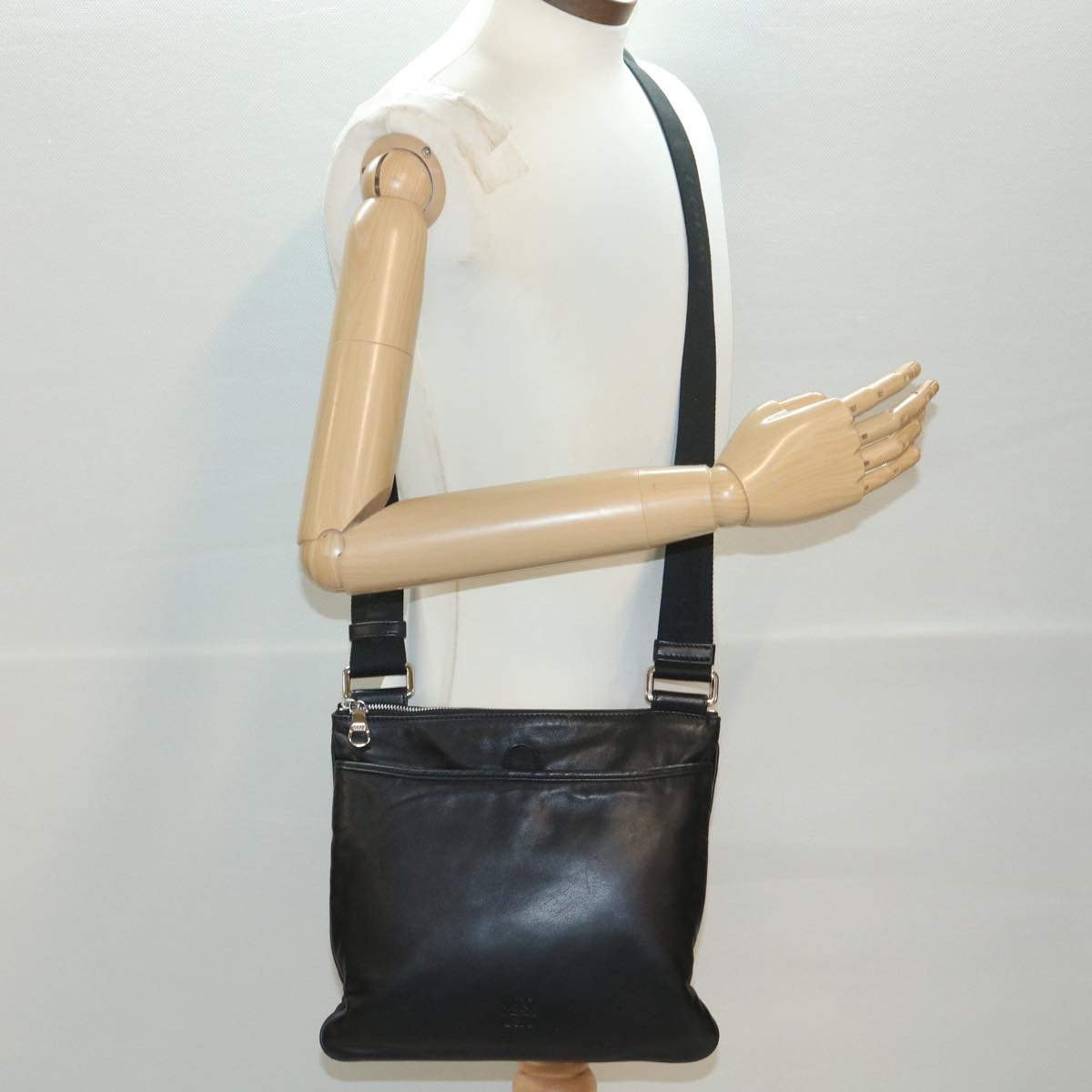 LOEWE anagram Shoulder Bag Leather Black Auth fm2140