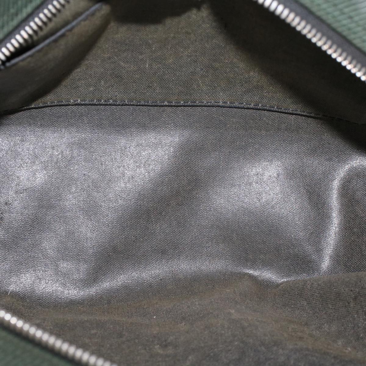 LOUIS VUITTON Taiga Leather Parana Clutch Bag Ardoise M30752 LV Auth fm2451