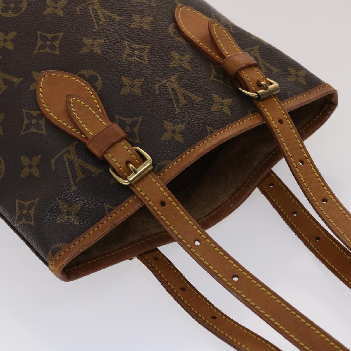 LOUIS VUITTON Monogram Bucket PM Shoulder Bag M42238 LV Auth fm2498