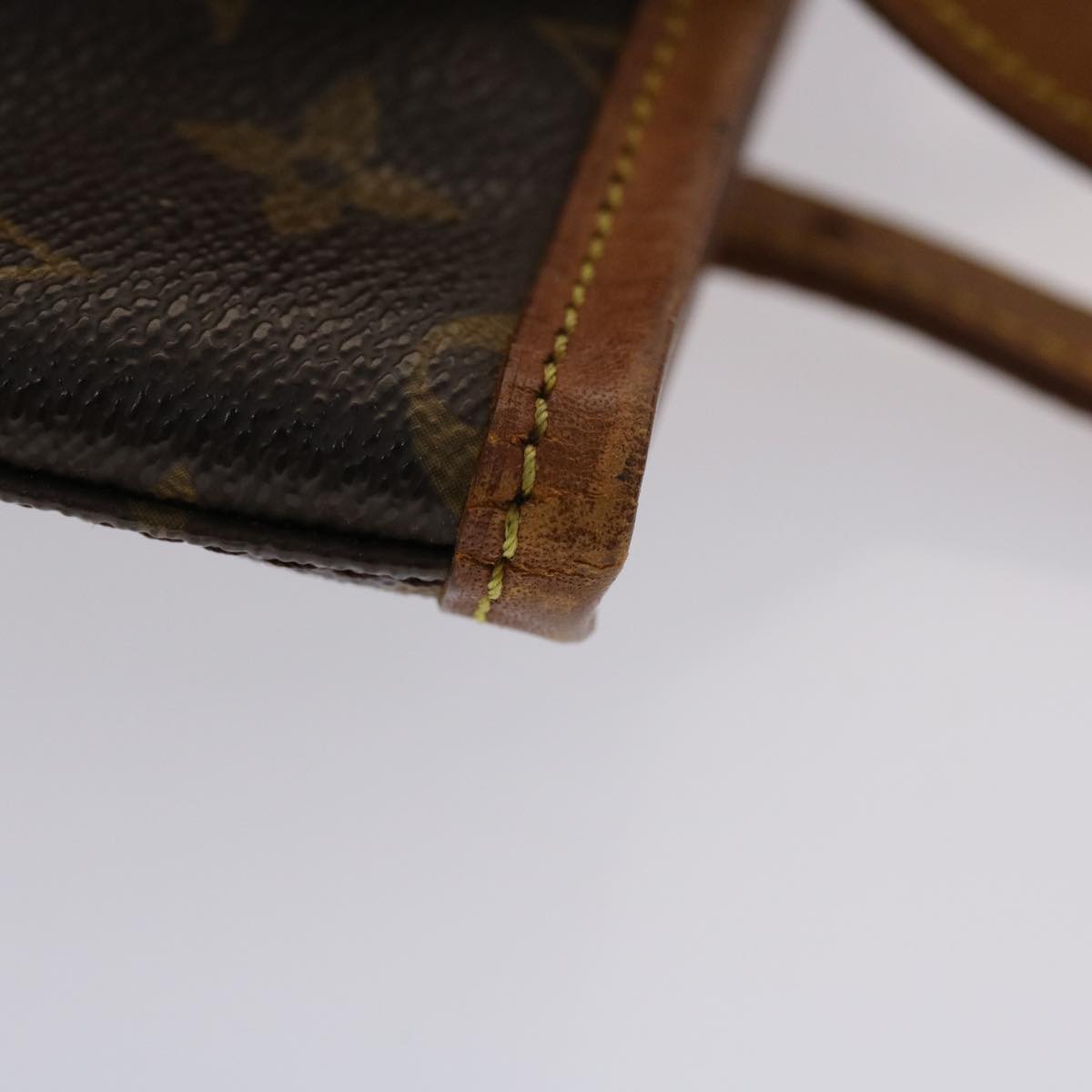 LOUIS VUITTON Monogram Bucket PM Shoulder Bag M42238 LV Auth fm2498