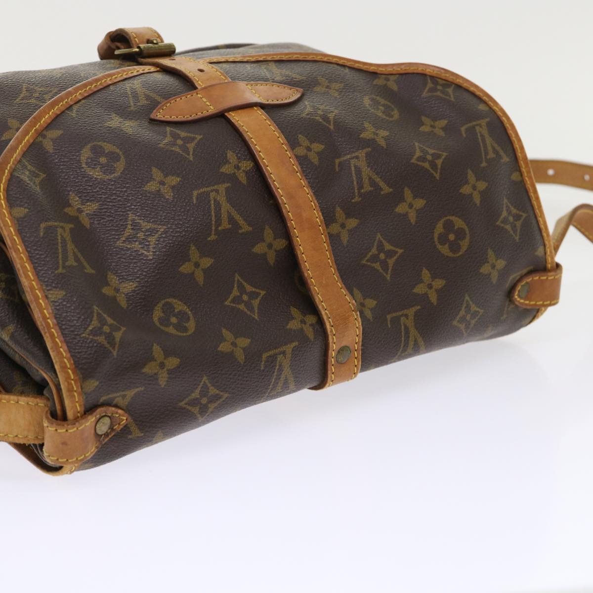 LOUIS VUITTON Monogram Saumur 30 Shoulder Bag M42256 LV Auth fm2511