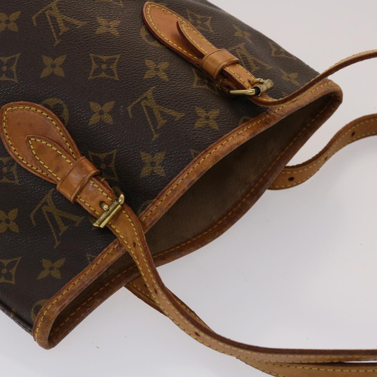 LOUIS VUITTON Monogram Bucket PM Shoulder Bag M42238 LV Auth fm2514