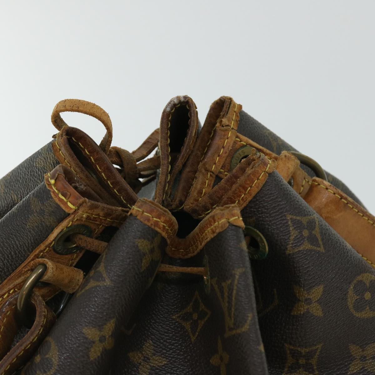 LOUIS VUITTON Monogram Petit Noe Shoulder Bag M42226 LV Auth fm2705