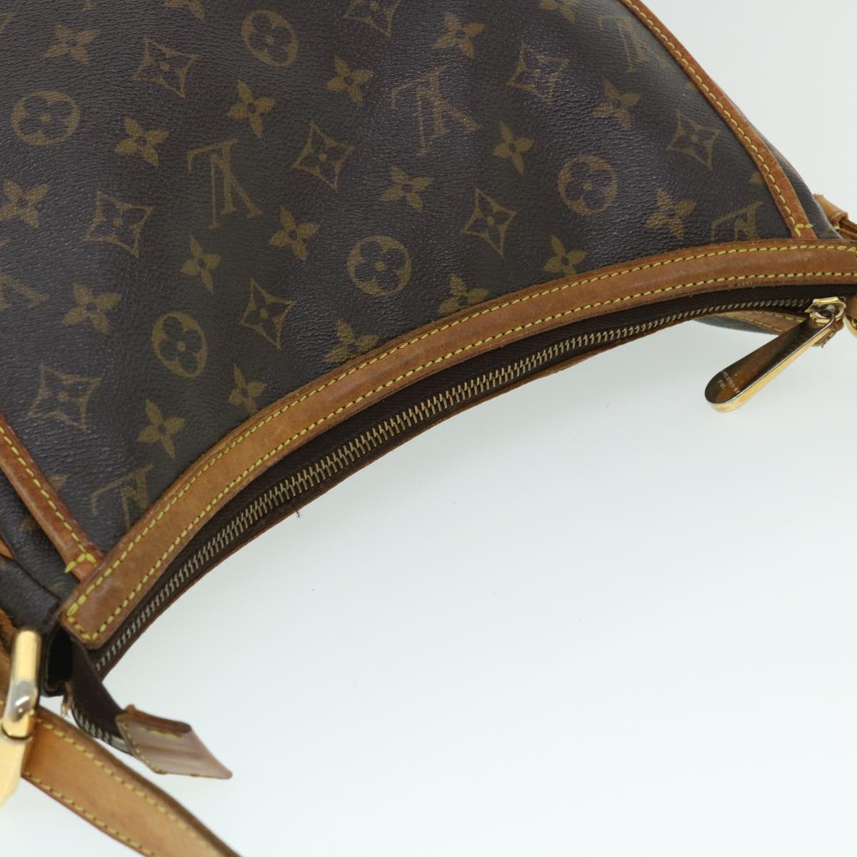 LOUIS VUITTON Monogram Tolum GM Shoulder Bag M40075 LV Auth fm2729