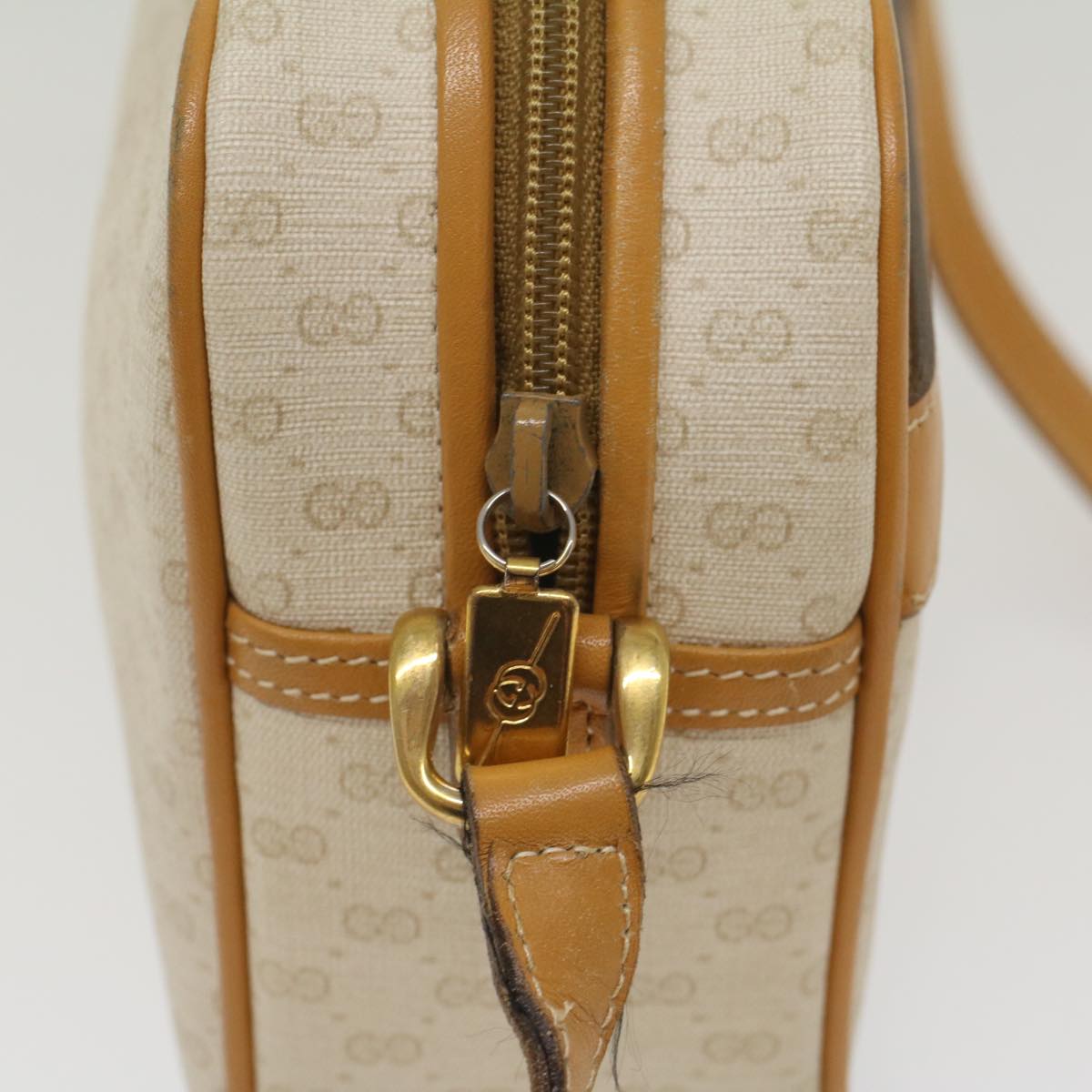 GUCCI Micro GG Canvas Shoulder Bag PVC Leather White 001 123 0439 Auth fm2775