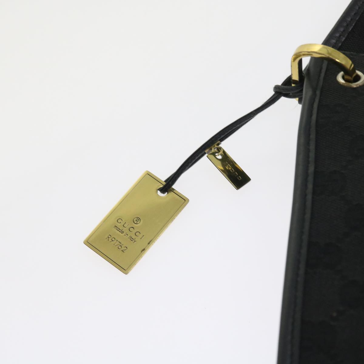 GUCCI GG Canvas Shoulder Bag Black 91762 Auth fm2789