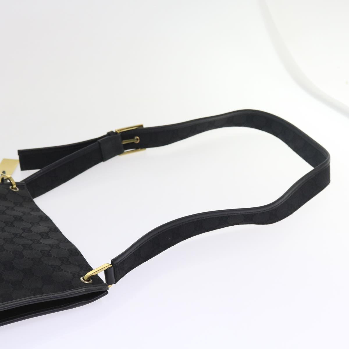 GUCCI GG Canvas Shoulder Bag Black 91762 Auth fm2789