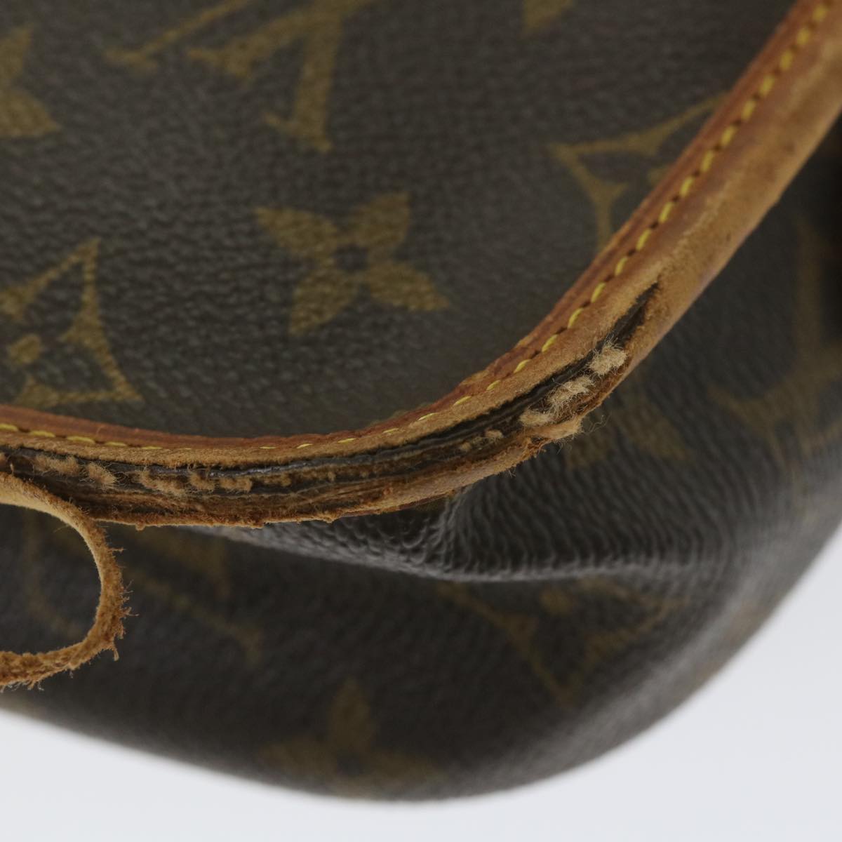 LOUIS VUITTON Monogram Gibeciere PM Shoulder Bag M42248 LV Auth fm2974