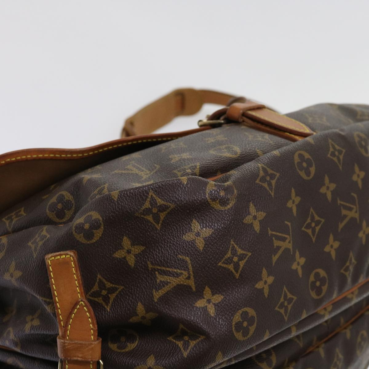 LOUIS VUITTON Monogram Saumur 35 Shoulder Bag M42254 LV Auth fm3048