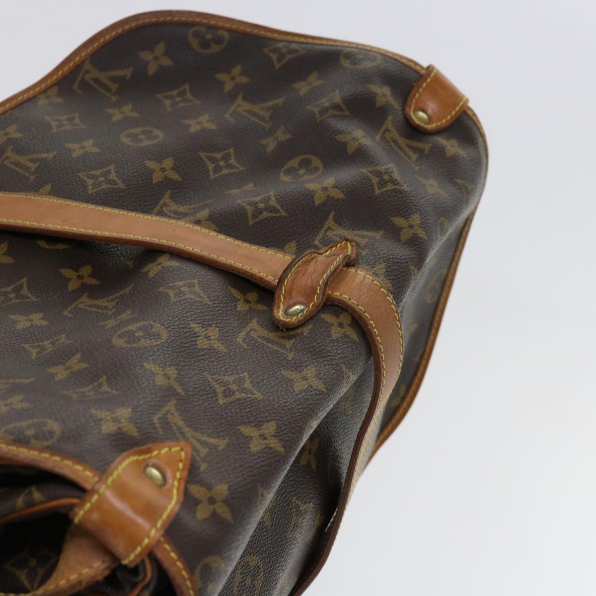 LOUIS VUITTON Monogram Saumur 35 Shoulder Bag M42254 LV Auth fm3048