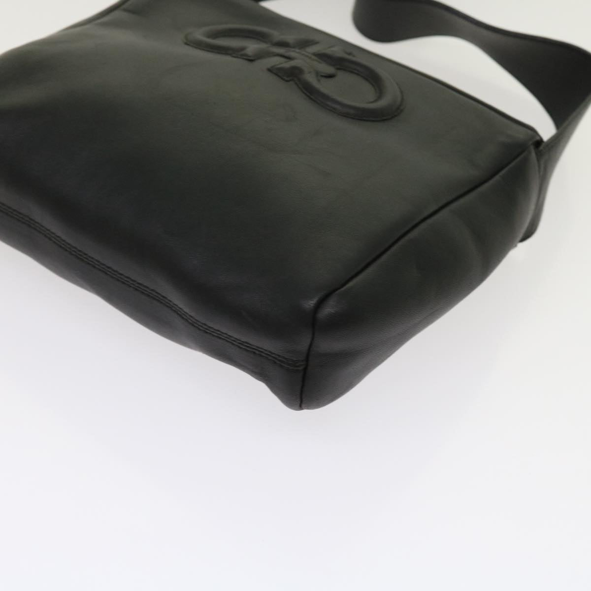 Salvatore Ferragamo Shoulder Bag Leather Black Auth fm3109