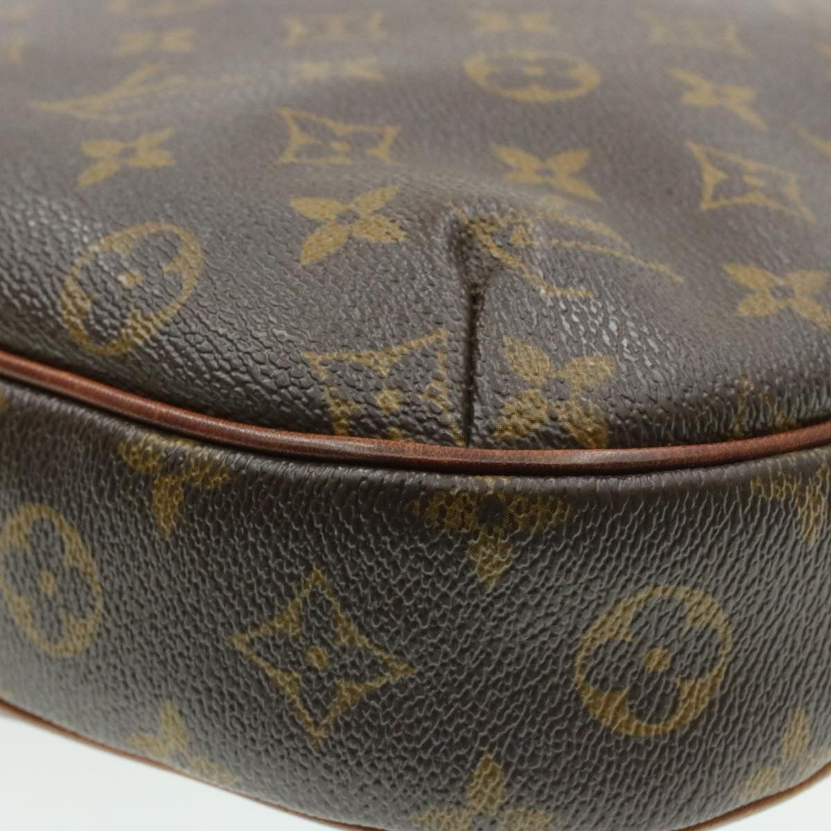 LOUIS VUITTON Monogram Odeon MM Shoulder Bag M51980 LV Auth am102g