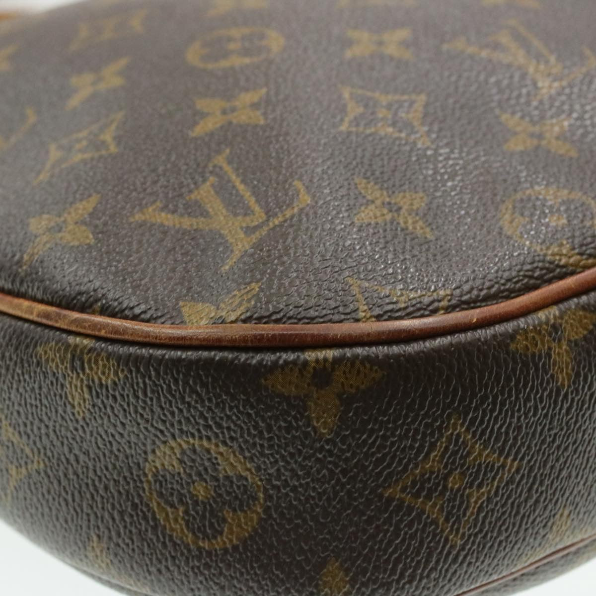 LOUIS VUITTON Monogram Odeon MM Shoulder Bag M51980 LV Auth am102g