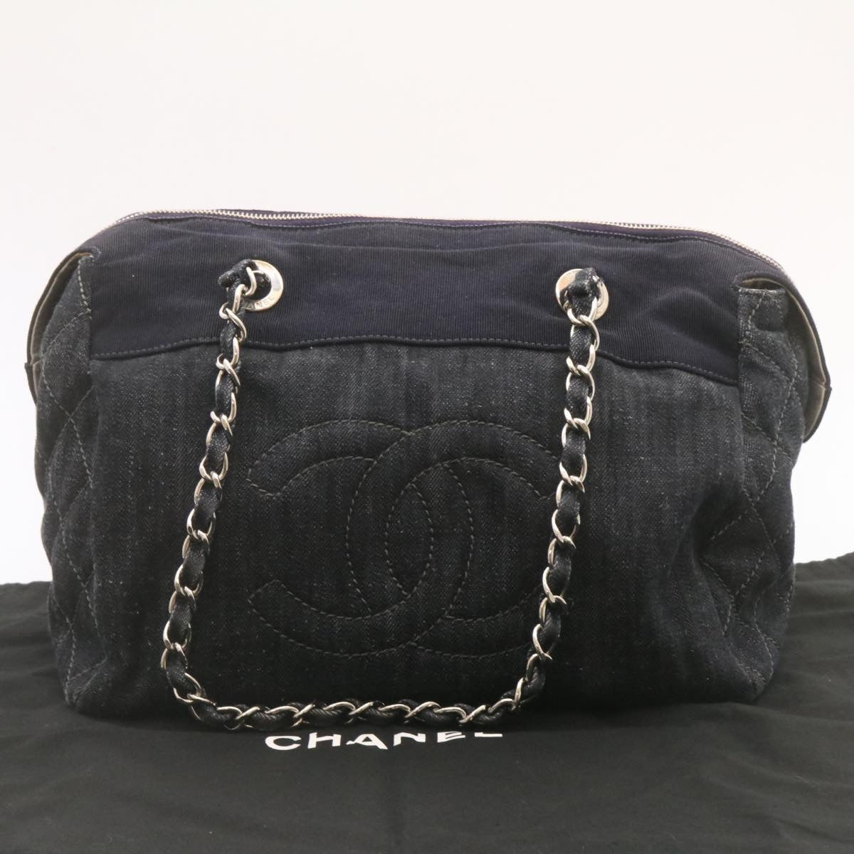 CHANEL Denim Matelasse Chain Shoulder Bag Navy CC Auth am1468gA