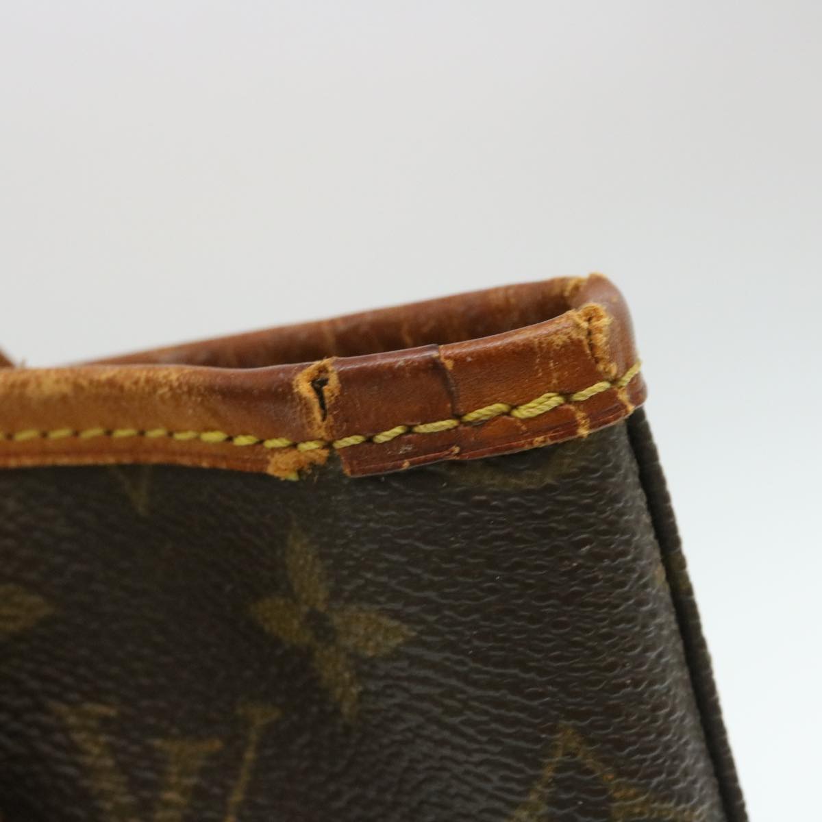 LOUIS VUITTON Monogram Bucket PM Shoulder Bag M42238 LV Auth am2255g