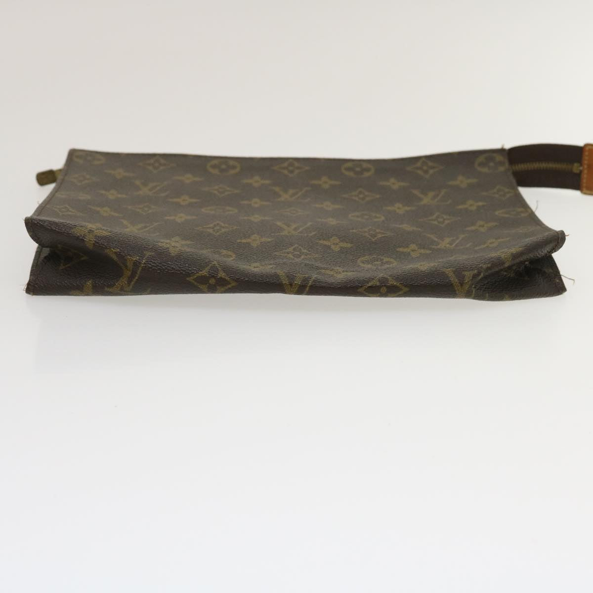 LOUIS VUITTON Monogram Poche Toilette 26 Pouch LV Auth am2451g