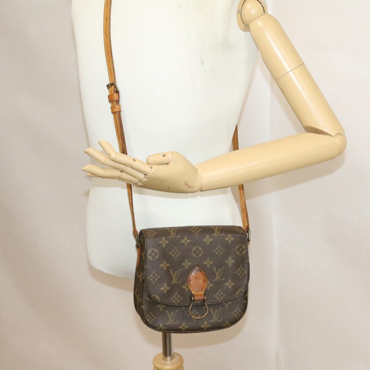 LOUIS VUITTON Monogram Saint Cloud MM Shoulder Bag M51243 LV Auth am259g