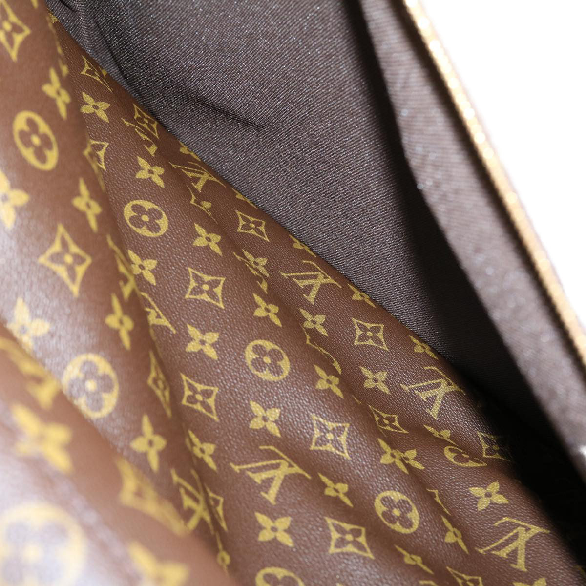 LOUIS VUITTON Monogram Portable Bandouliere Garment Cover M23418 LV Auth am2658g