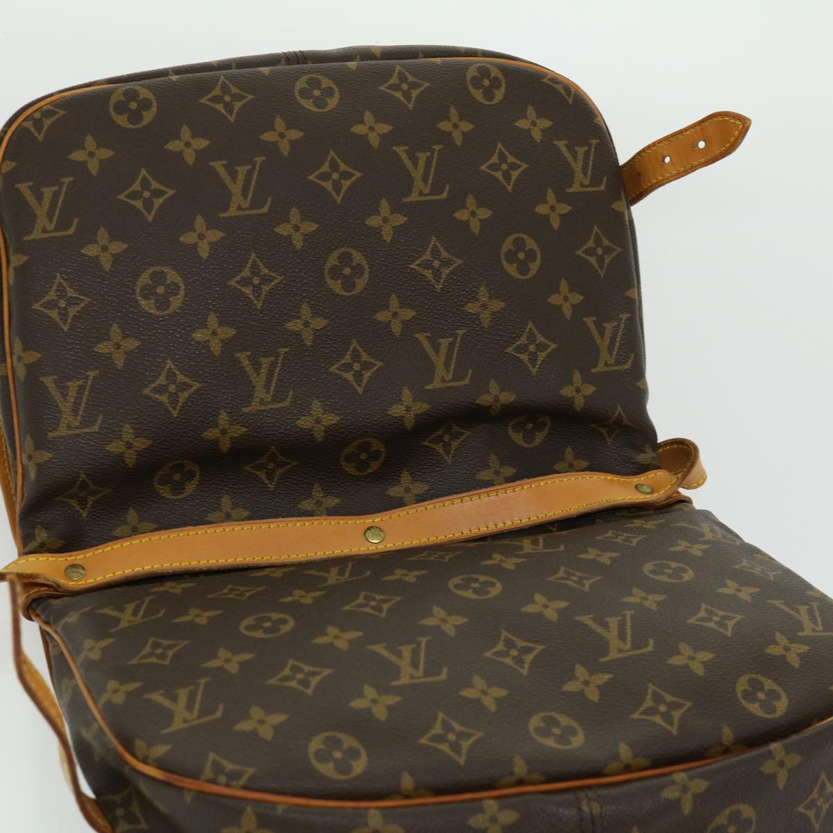 LOUIS VUITTON Monogram Saumur 30 Shoulder Bag M42256 LV Auth am2670g