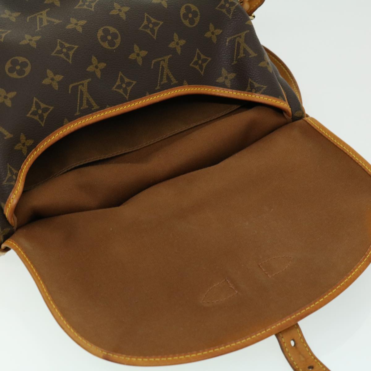 LOUIS VUITTON Monogram Saumur 30 Shoulder Bag M42256 LV Auth am2670g