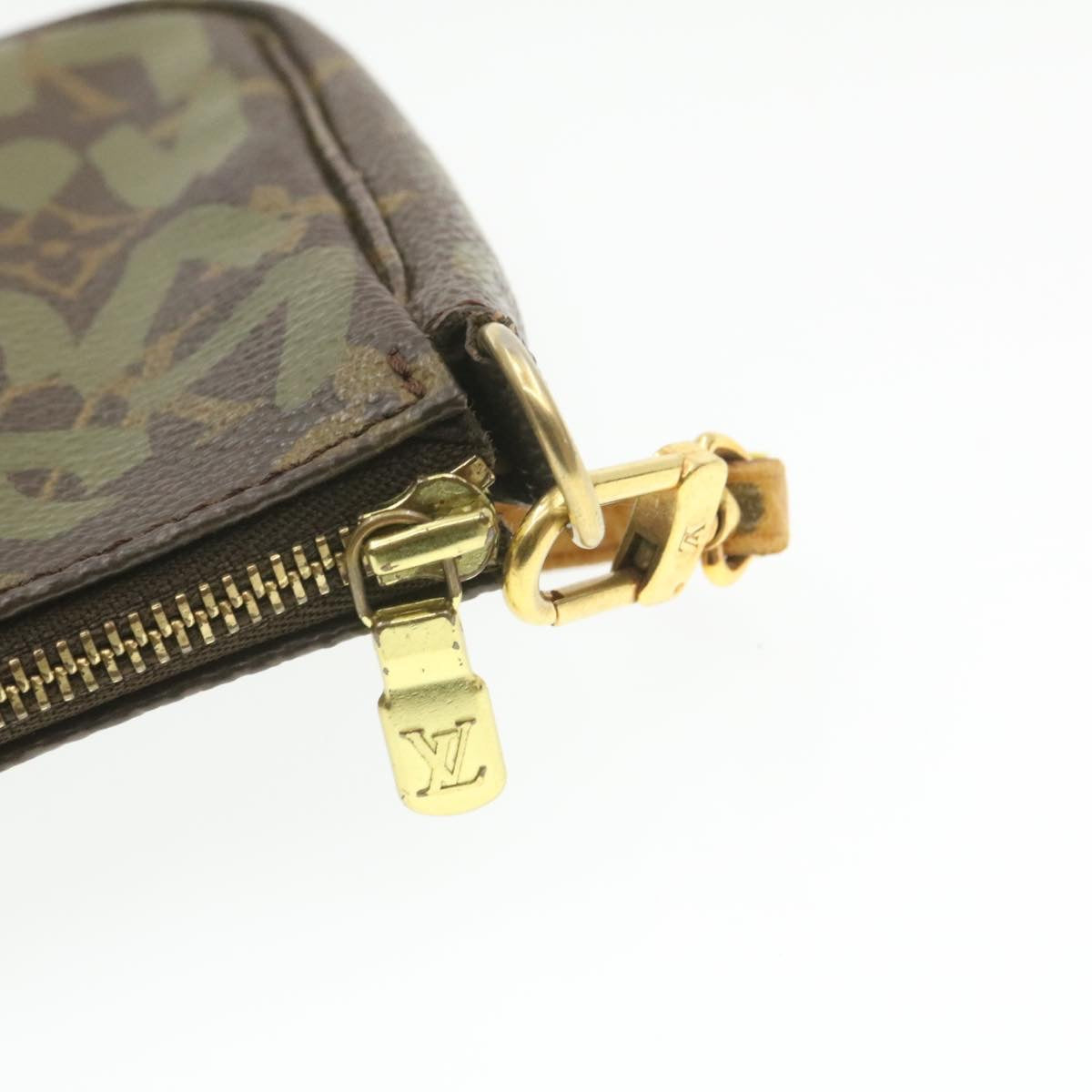 LOUIS VUITTON graffiti Pochette Accessoires Pouch Green M92191 LV Auth am268g