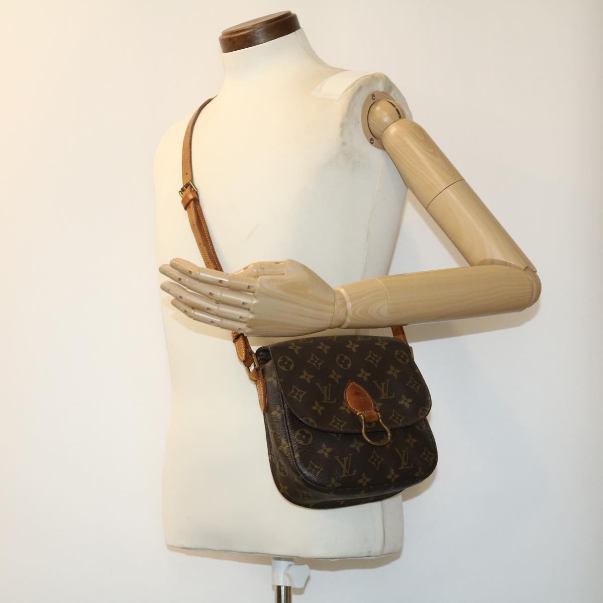 LOUIS VUITTON Monogram Saint Cloud MM Shoulder Bag M51243 LV Auth am2789g