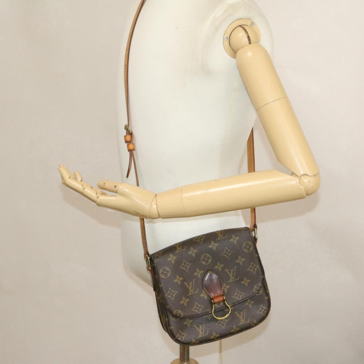 LOUIS VUITTON Monogram Saint Cloud MM Shoulder Bag M51243 LV Auth am523g