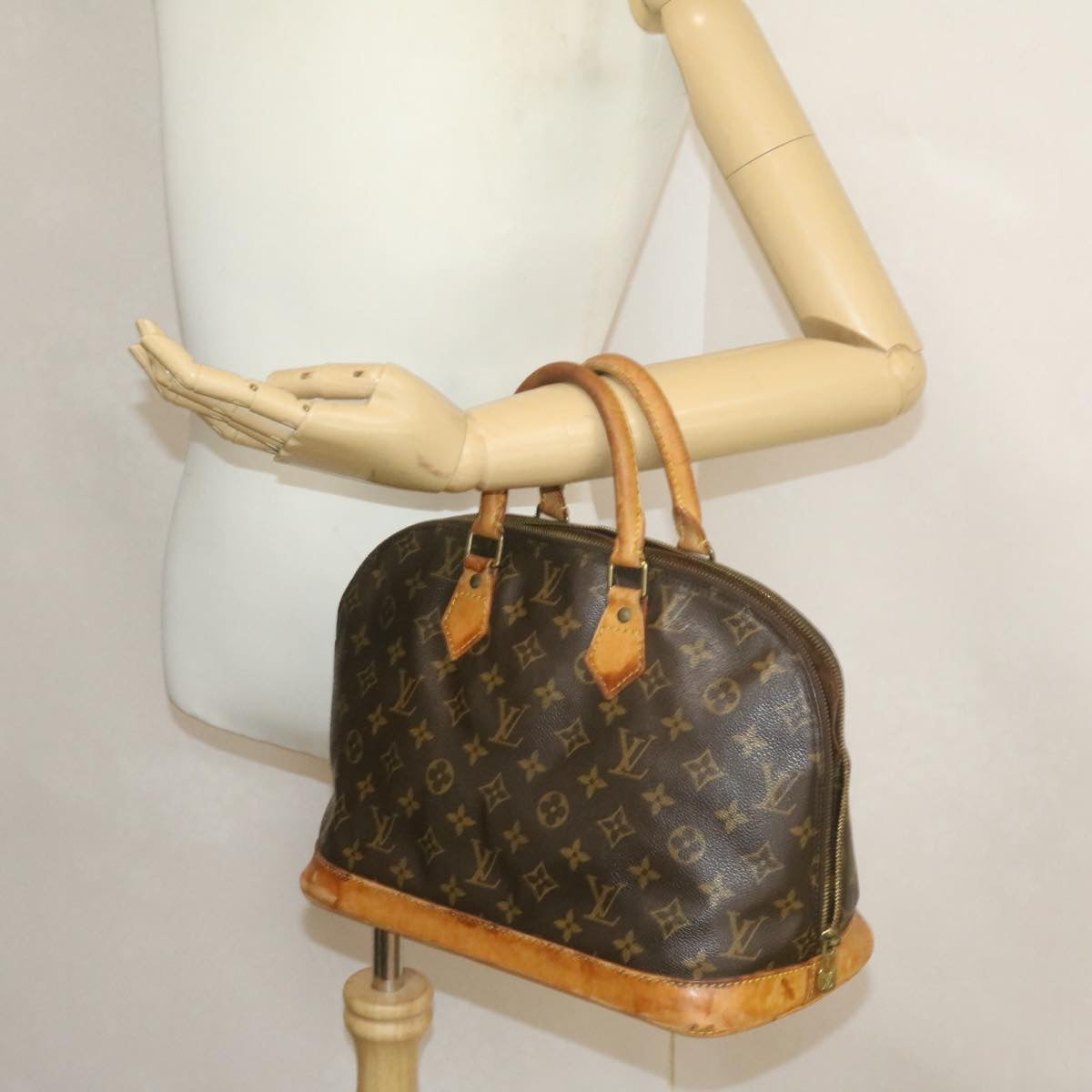 LOUIS VUITTON Monogram Alma Hand Bag M51130 LV Auth am527g