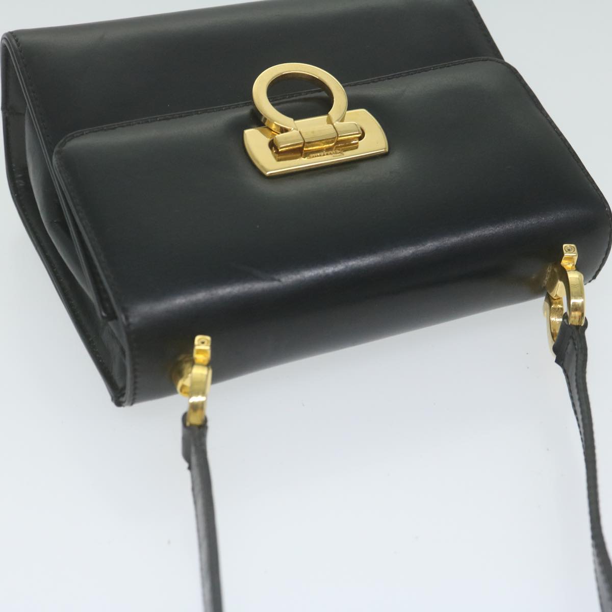 Salvatore Ferragamo Gancini Shoulder Bag Leather Black Auth hk1038