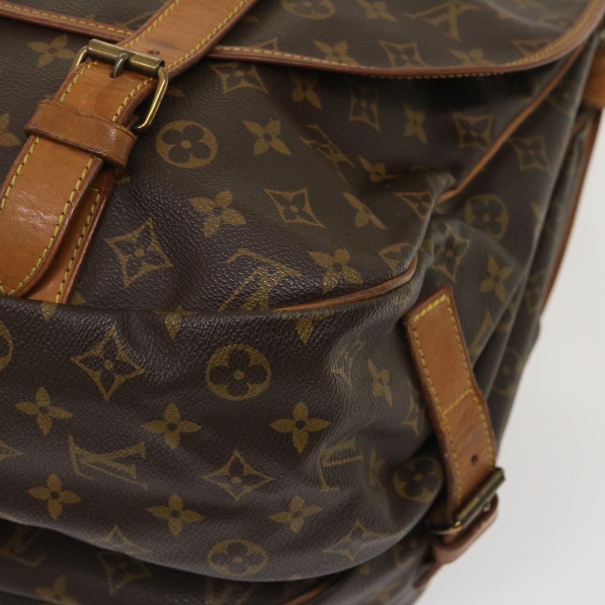 LOUIS VUITTON Monogram Saumur 43 Shoulder Bag M42252 LV Auth hk401