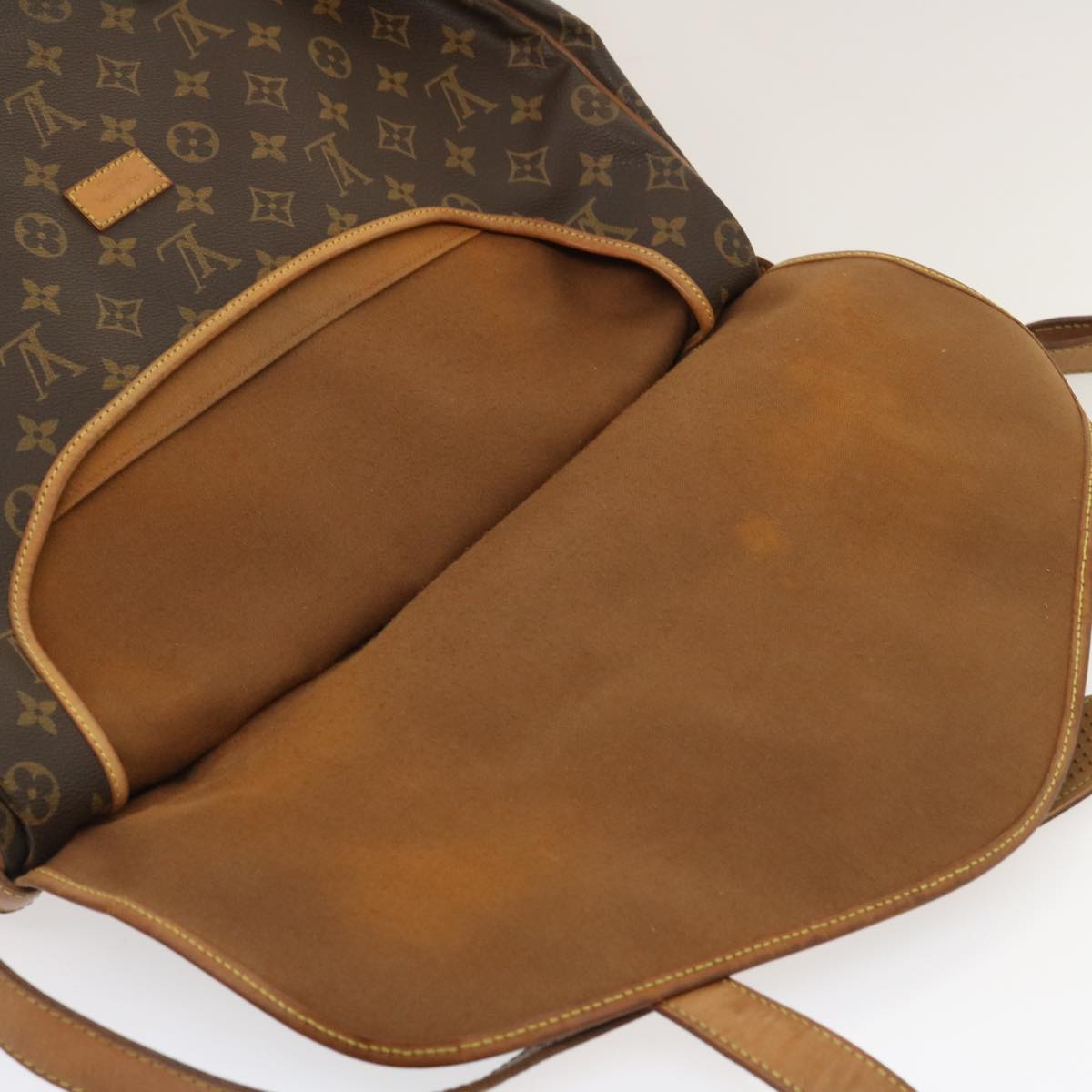 LOUIS VUITTON Monogram Saumur 43 Shoulder Bag M42252 LV Auth hk401