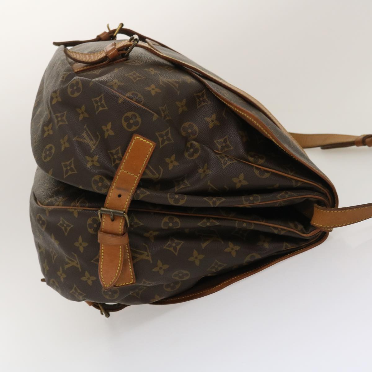 LOUIS VUITTON Monogram Saumur 43 Shoulder Bag M42252 LV Auth hk401