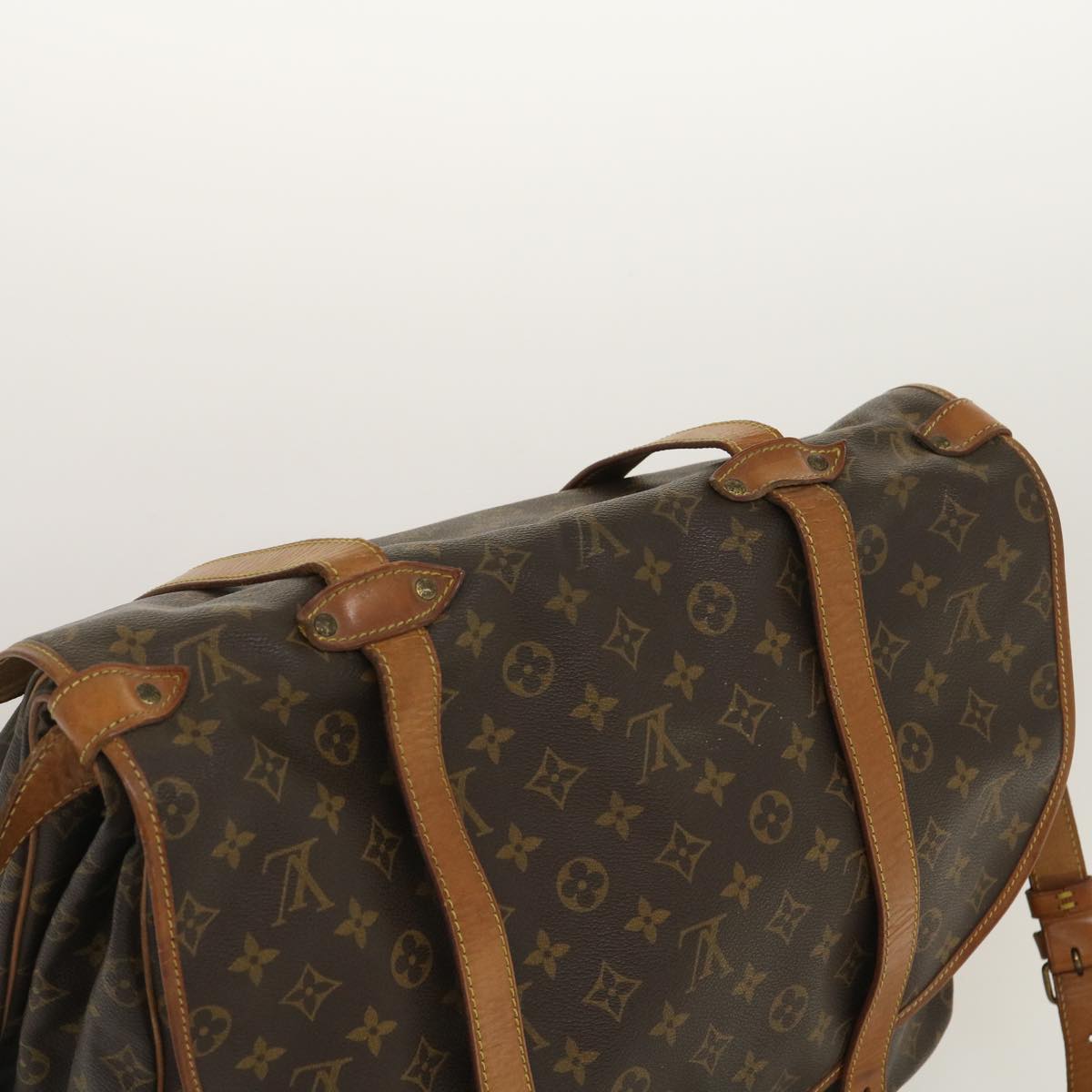 LOUIS VUITTON Monogram Saumur 43 Shoulder Bag M42252 LV Auth hk401