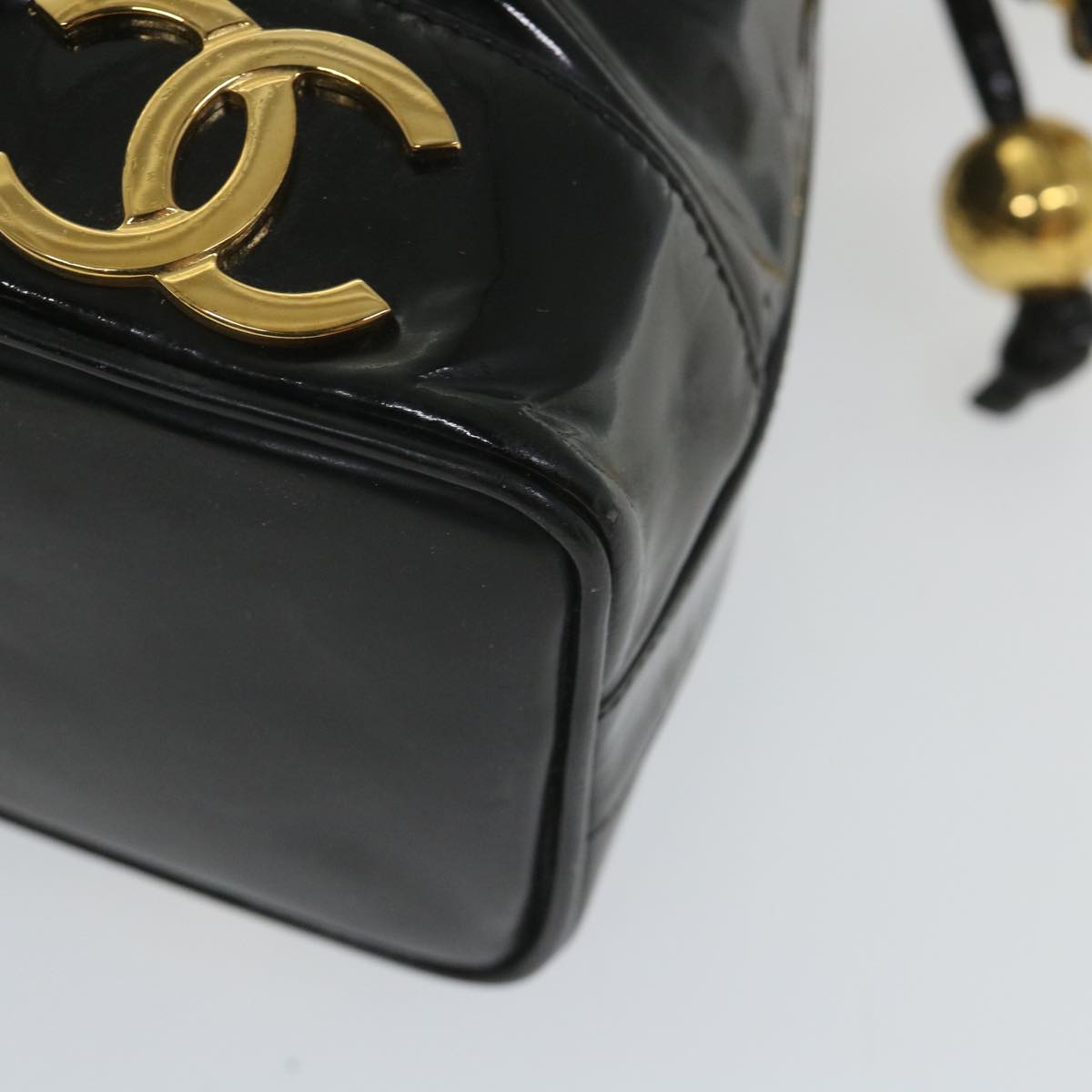 CHANEL Shoulder Bag Patent leather Black CC Auth hk899