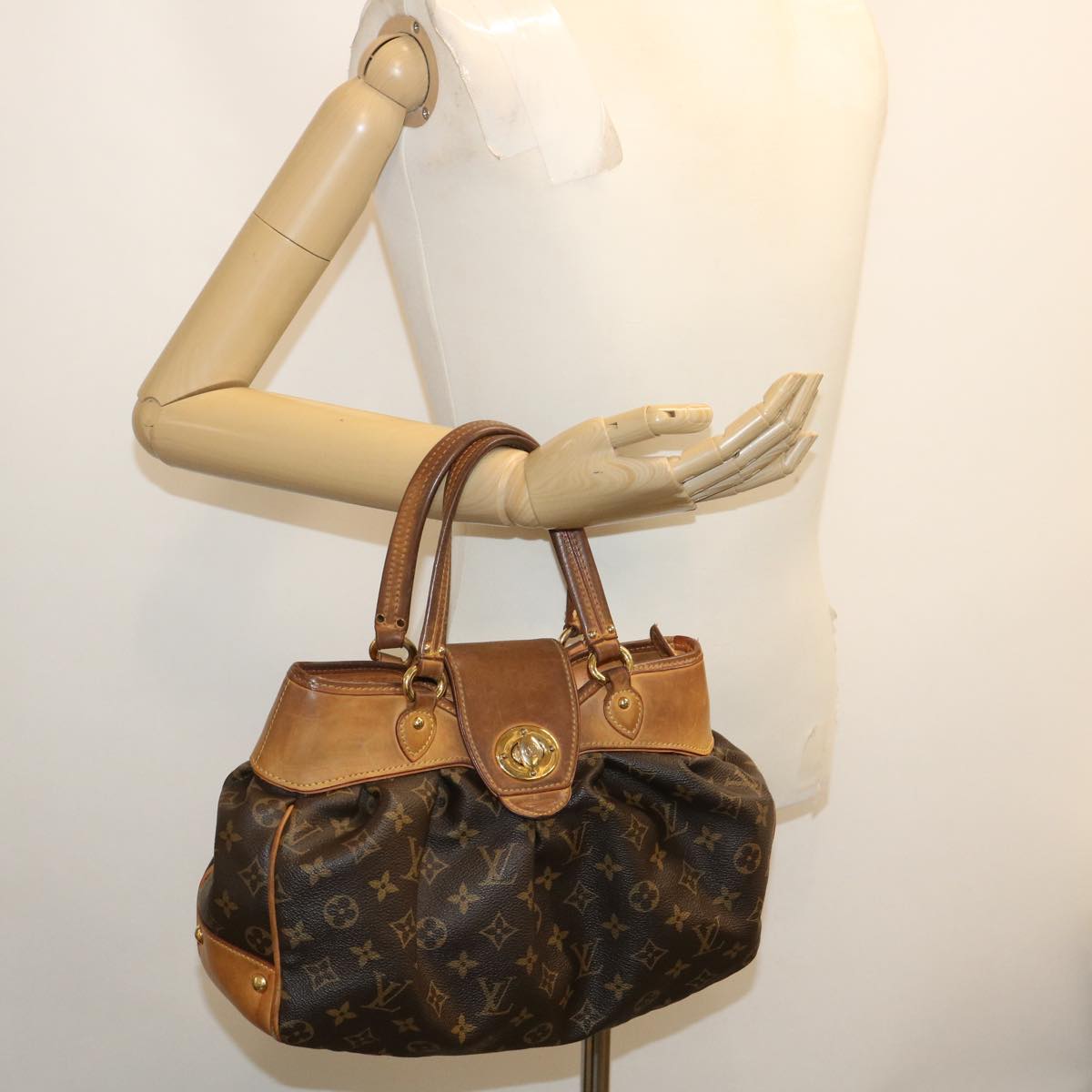 LOUIS VUITTON Monogram Boetie PM Shoulder Bag M45715 LV Auth hs1056