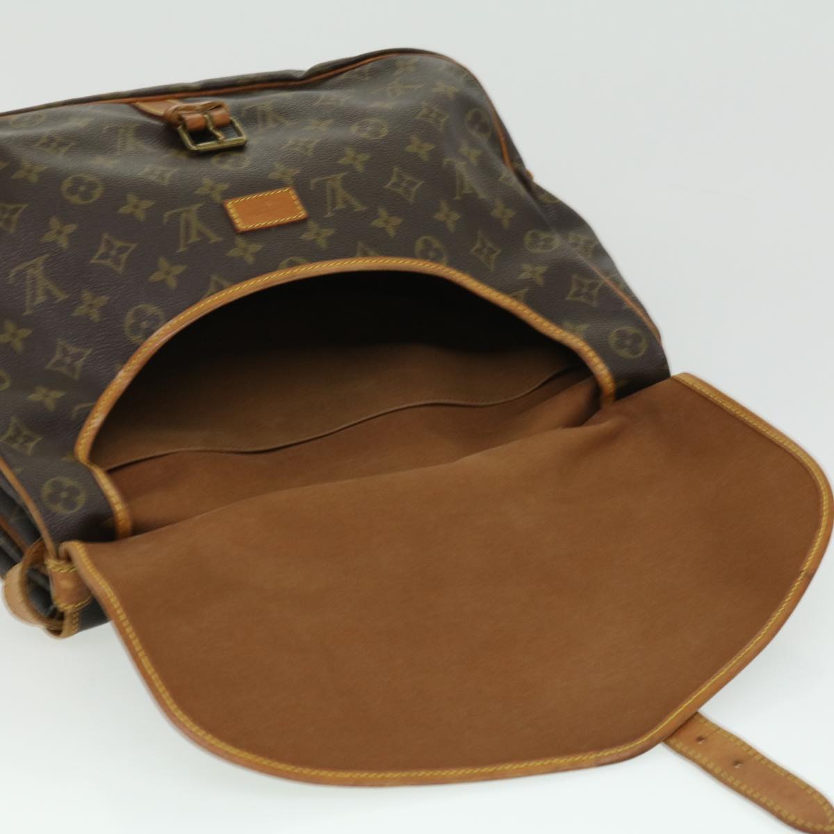 LOUIS VUITTON Monogram Saumur 35 Shoulder Bag M42254 LV Auth hs1346