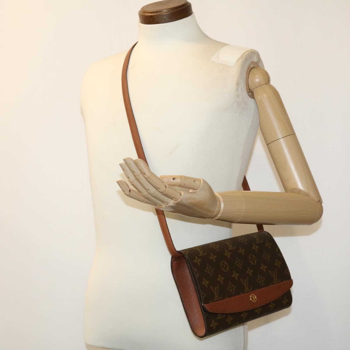 LOUIS VUITTON Monogram Bordeaux PM Clutch Bag M51797 LV Auth hs1352