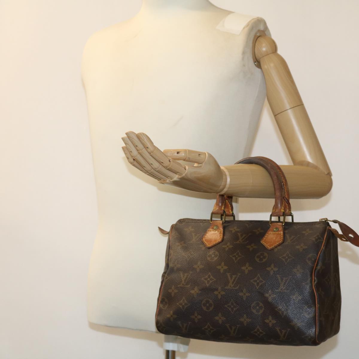 LOUIS VUITTON Monogram Speedy 25 Hand Bag M41528 LV Auth hs1410