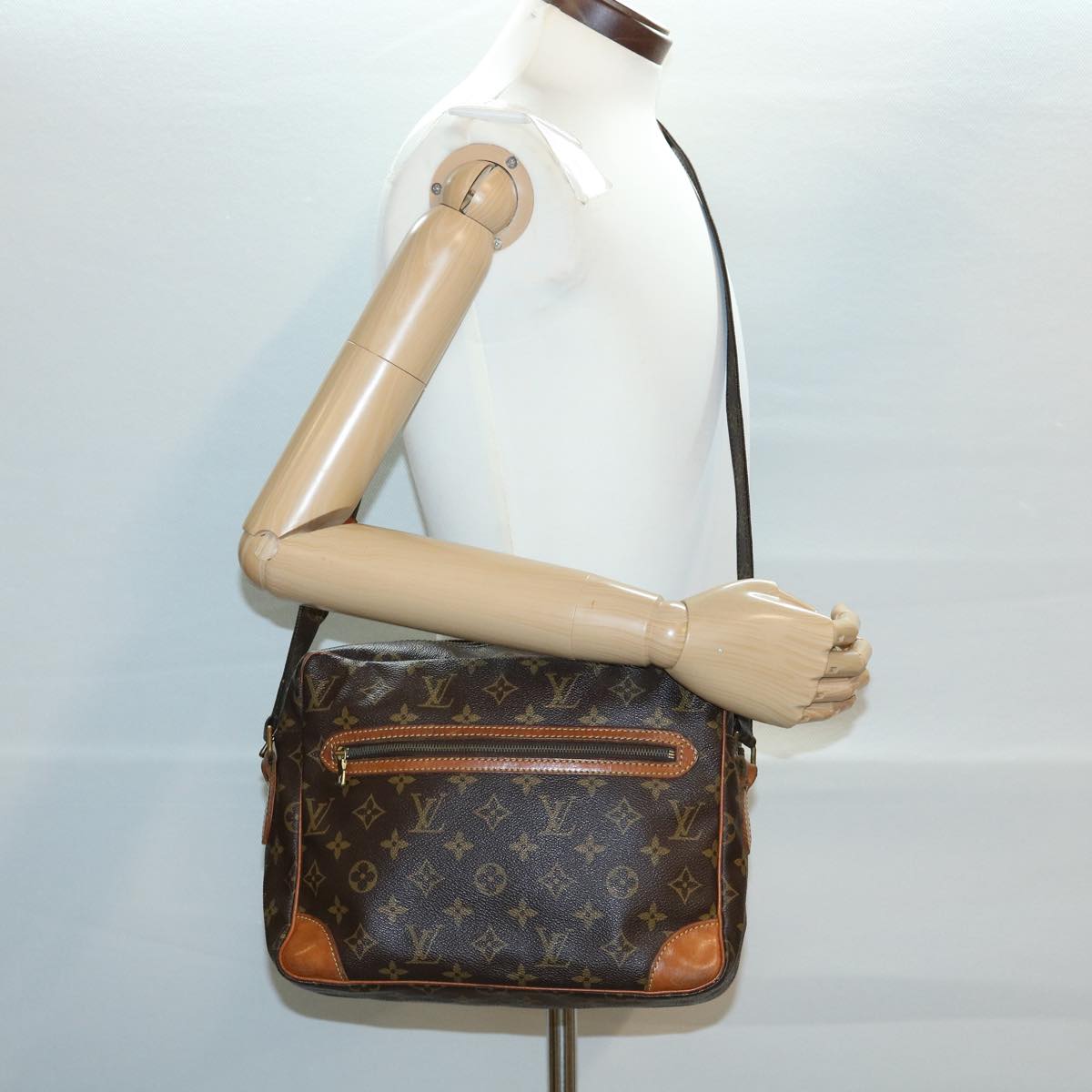 LOUIS VUITTON Monogram Potomac Shoulder Bag M45285 LV Auth hs1460