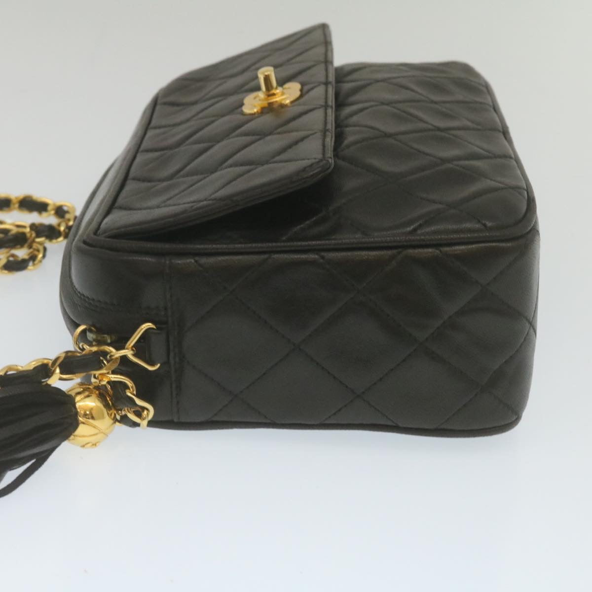 CHANEL Matelasse Chain Shoulder Bag Lamb Skin Fringe Black Gold CC Auth hs691A