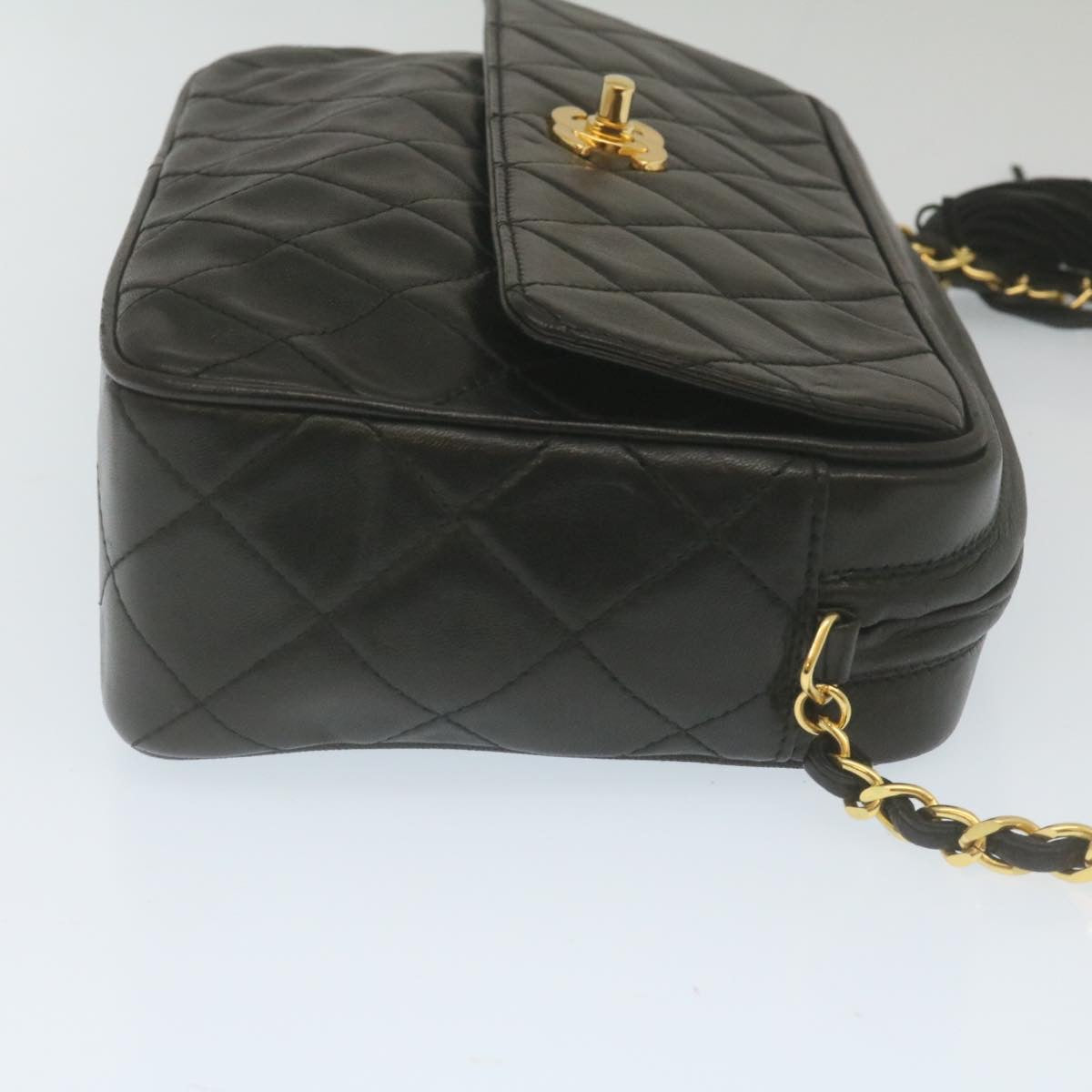 CHANEL Matelasse Chain Shoulder Bag Lamb Skin Fringe Black Gold CC Auth hs691A
