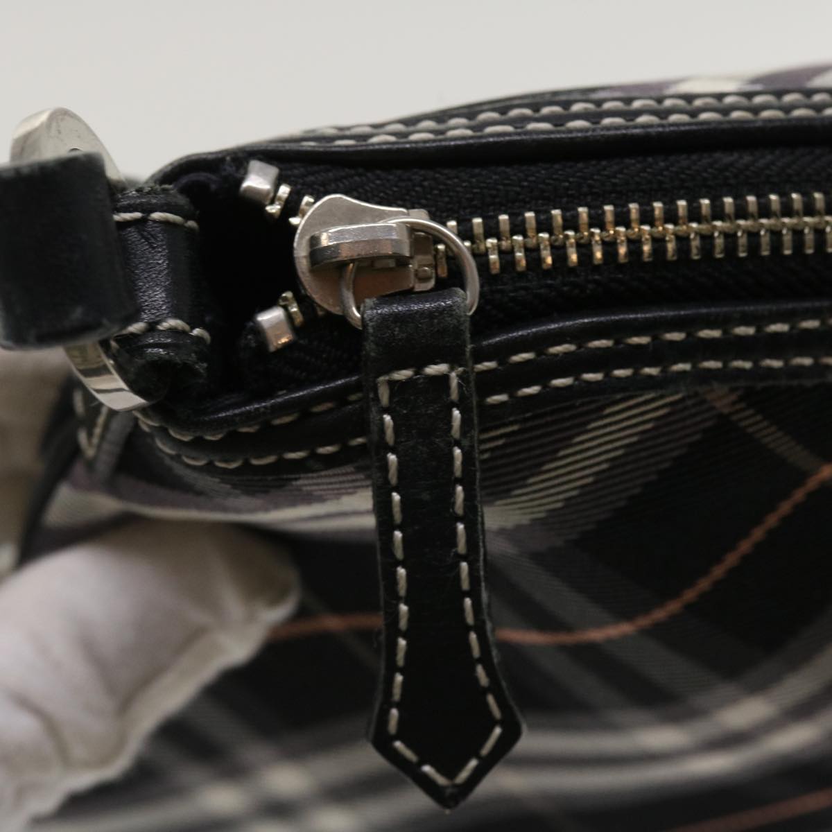 BURBERRY Nova Check Shoulder Bag Nylon Black Auth im409