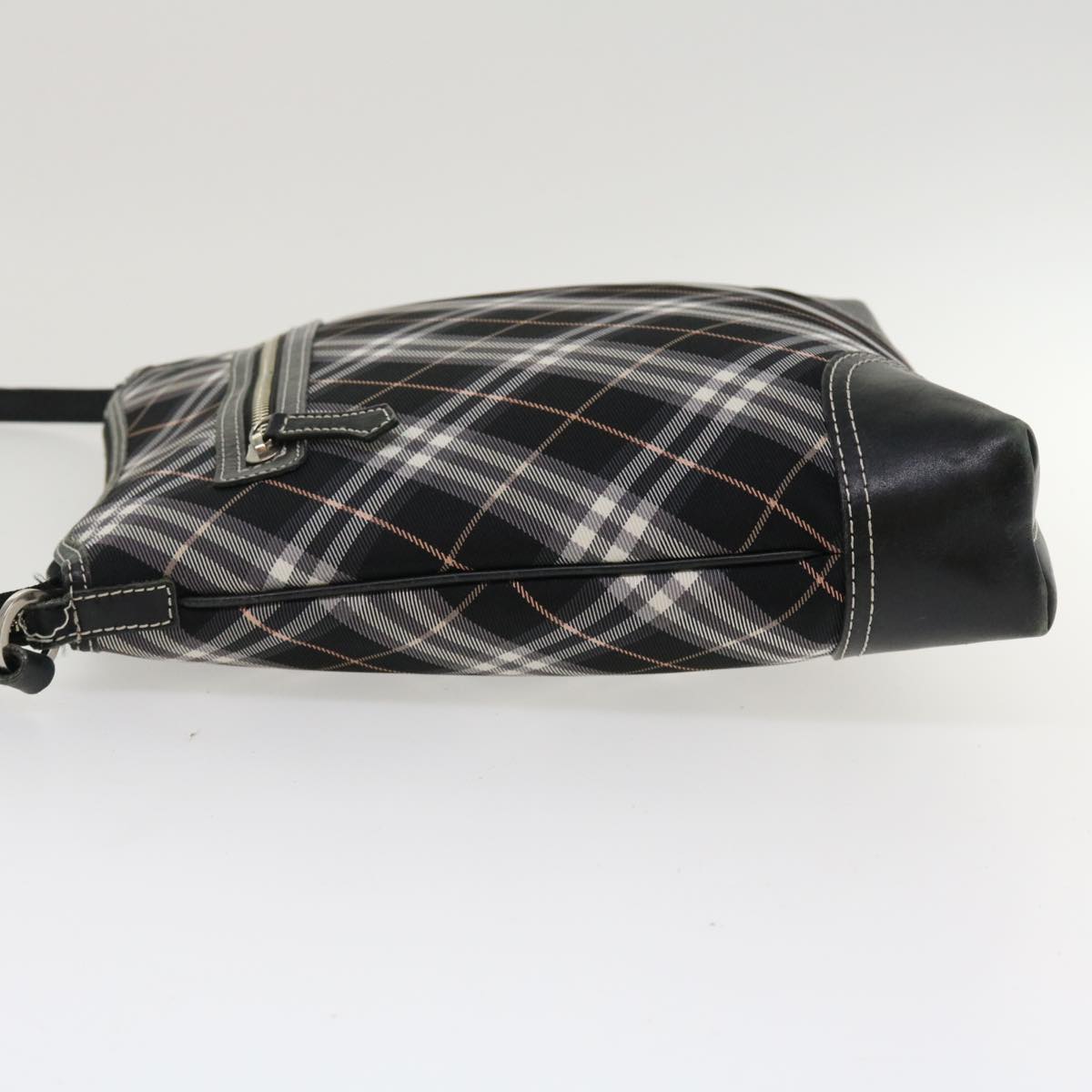 BURBERRY Nova Check Shoulder Bag Nylon Black Auth im409