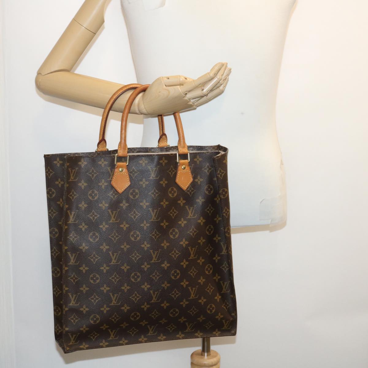 LOUIS VUITTON Monogram Sac Plat Hand Bag M51140 LV Auth jk1280