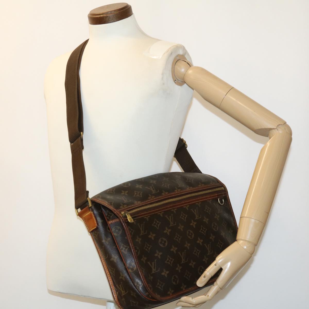 LOUIS VUITTON Monogram Messenger Bosphore GM Shoulder Bag M40105 LV Auth jk1904