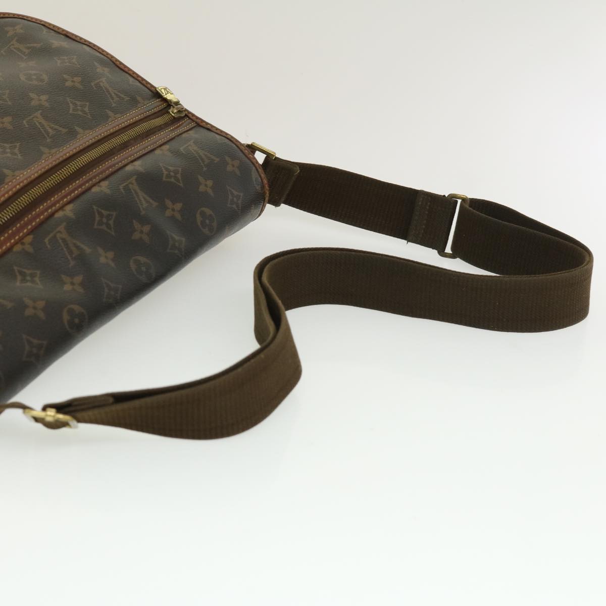 LOUIS VUITTON Monogram Messenger Bosphore GM Shoulder Bag M40105 LV Auth jk1904