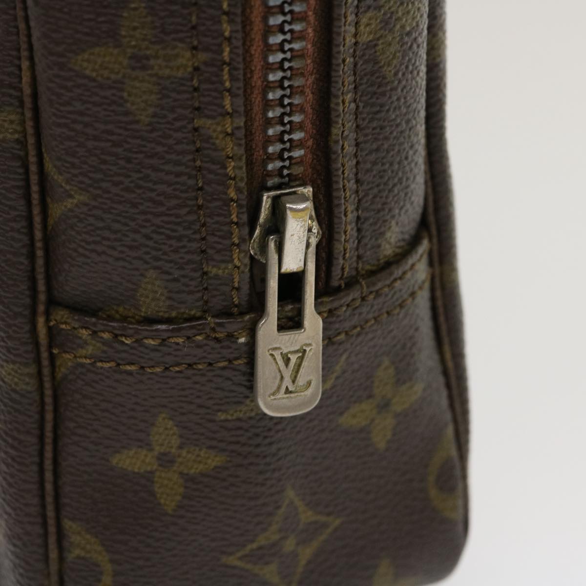 LOUIS VUITTON Monogram Trousse Toilette 28 Clutch Bag M47522 LV Auth jk1932