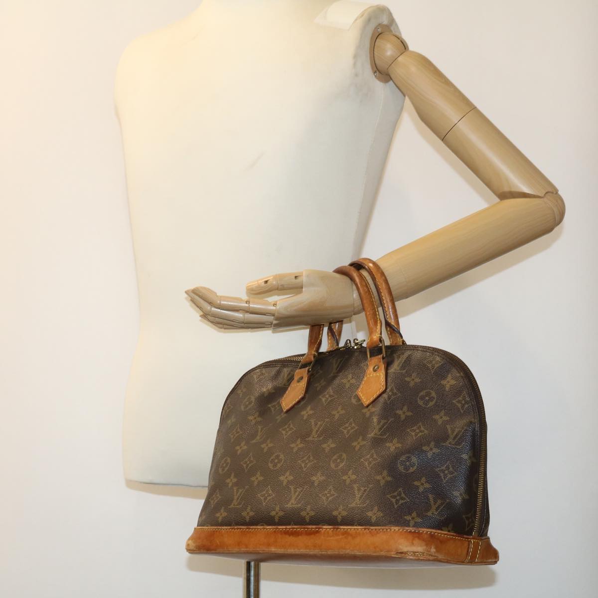 LOUIS VUITTON Monogram Alma Hand Bag M51130 LV Auth jk2087